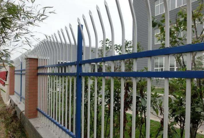 圍墻鋅鋼護(hù)欄介紹 圍墻鋅鋼護(hù)欄介紹