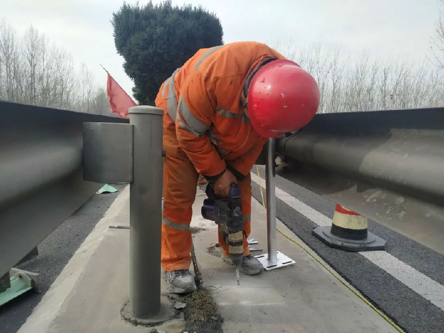 高速防眩板,馬路欄桿,馬路交通護欄 高速防眩板,馬路欄桿,馬路交通護欄