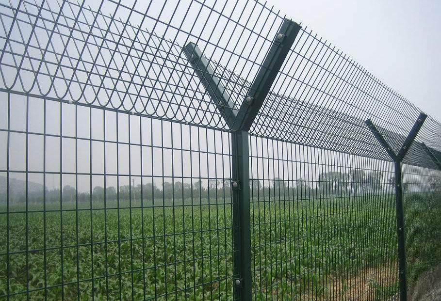 機場護欄網(wǎng),道路護欄欄桿,藍色交通護欄 機場護欄網(wǎng),道路護欄欄桿,藍色交通護欄