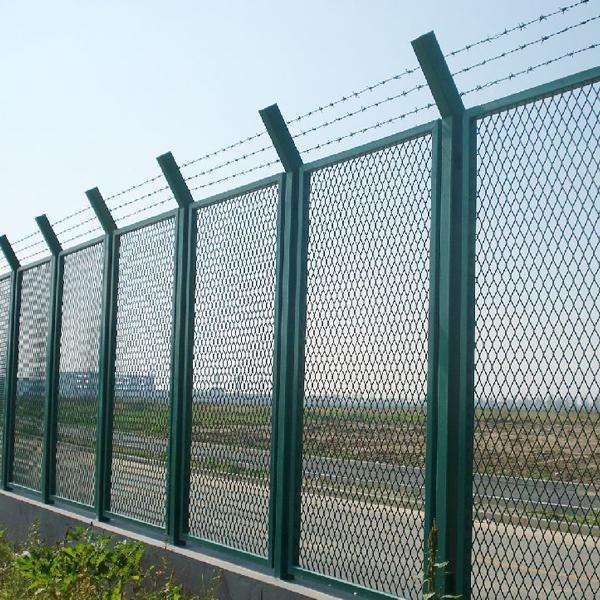 高速公路護(hù)欄,馬路市政護(hù)欄,市政防護(hù)護(hù)欄 高速公路護(hù)欄,馬路市政護(hù)欄,市政防護(hù)護(hù)欄