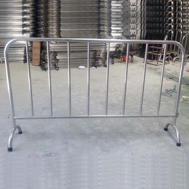 鐵馬護(hù)欄廠家 鐵馬護(hù)欄廠家