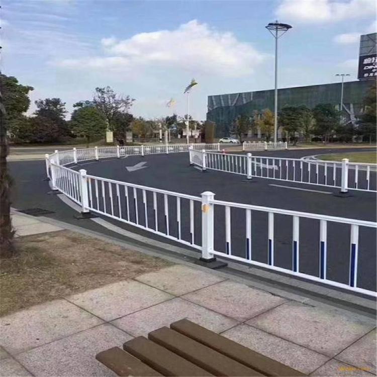 市政護(hù)欄廠家聯(lián)系方式 市政護(hù)欄廠家聯(lián)系方式