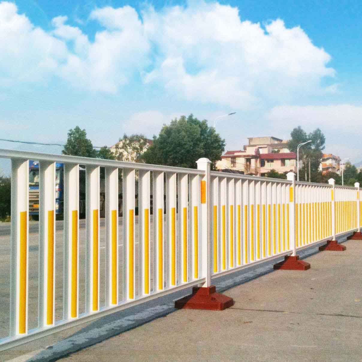 市政護(hù)欄廠家聯(lián)系方式 市政護(hù)欄廠家聯(lián)系方式